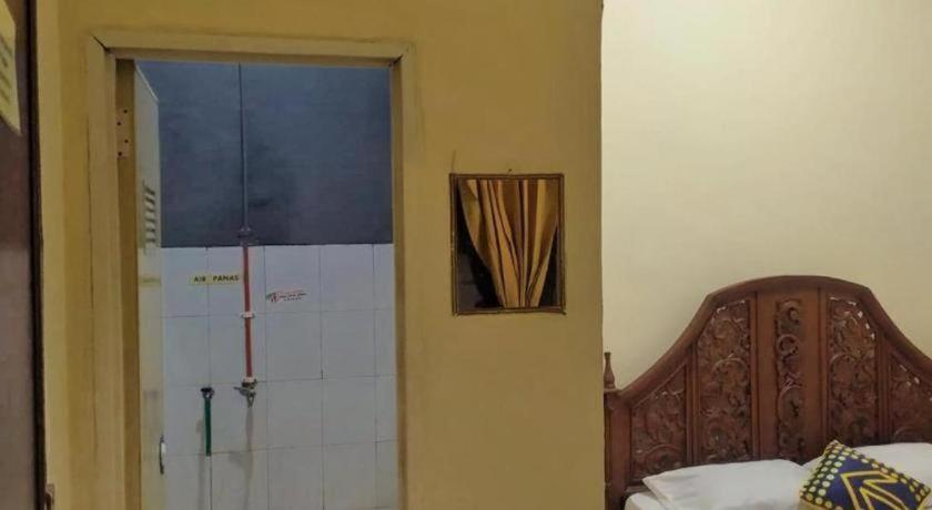 מאלאנג Sawojajar Inn מראה חיצוני תמונה
